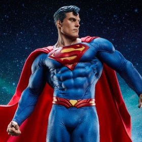 Superman DC Comics Premium Format Figure by Sideshow Collectibles